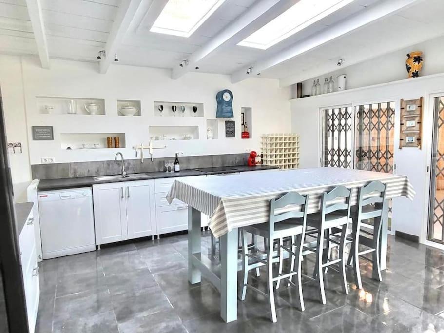 Villa Capitano -Seaviews -4 Bedrooms - La Cala لا كالا ذي ميخاس المظهر الخارجي الصورة